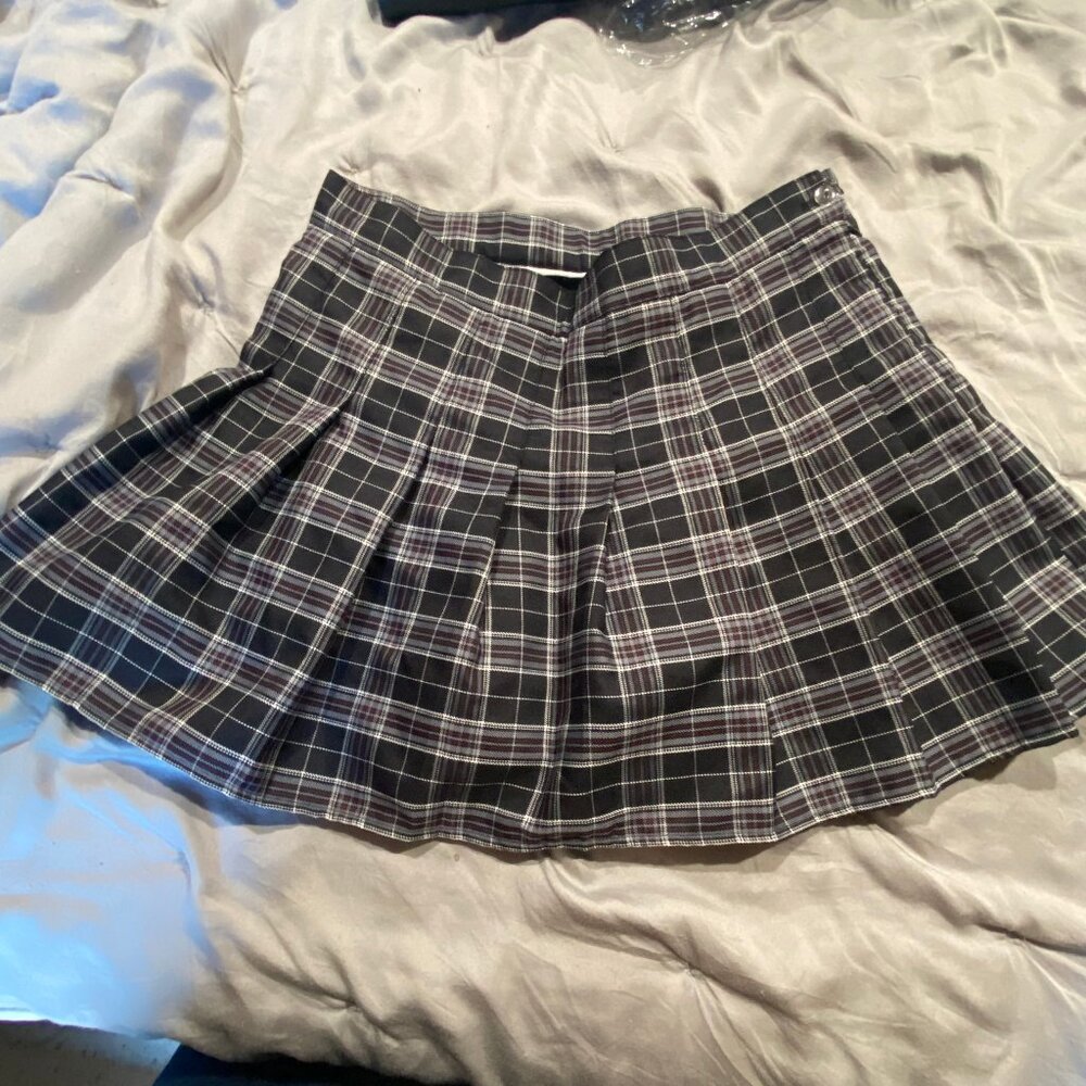 plaid pleated mini skirt by DJT
